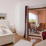 Villa 5-bed With Pool, Jacuzzi&padel Court
