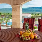 Villa 5-bed With Pool, Jacuzzi&padel Court *
