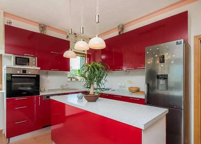 别墅 5-bed With Pool, Jacuzzi & Padel Court